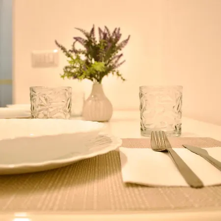 Dei Poeti 3* Nápoles